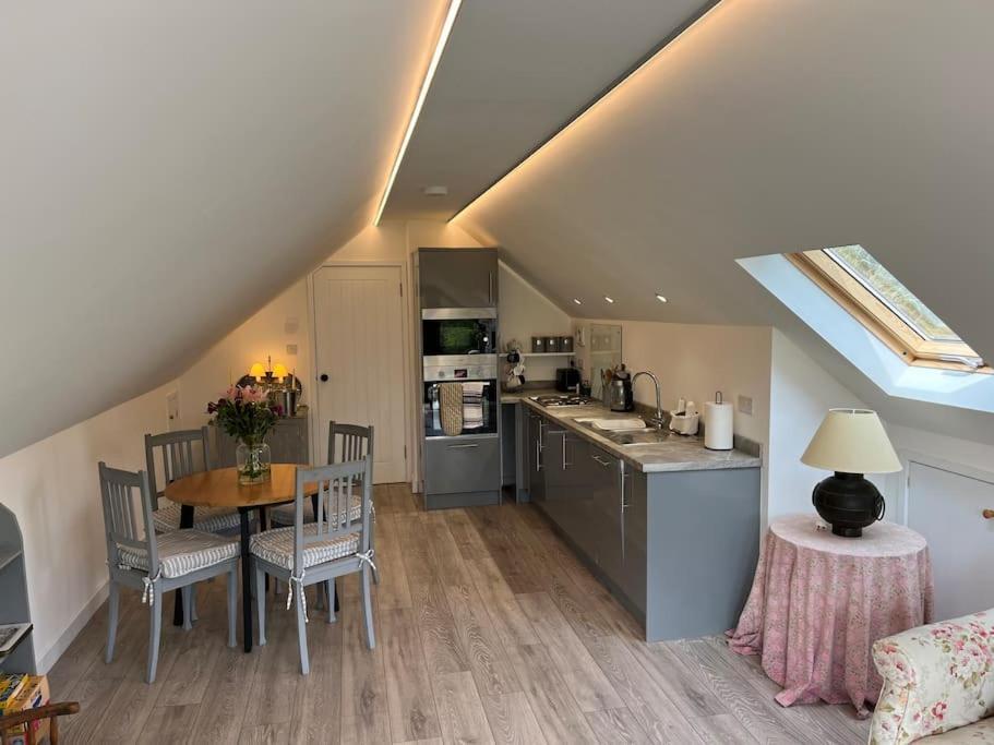 The Stable, Grove End Farm Apartment Petworth Exterior foto