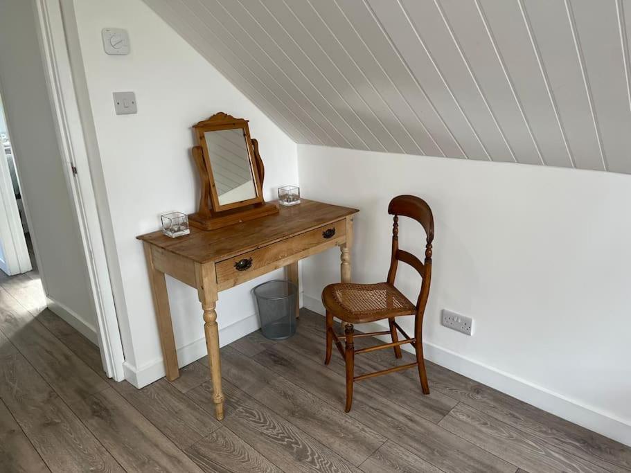 The Stable, Grove End Farm Apartment Petworth Exterior foto