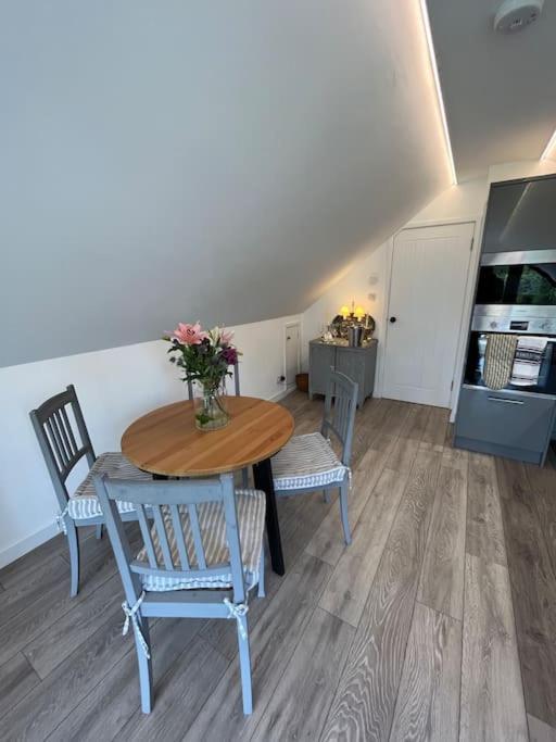The Stable, Grove End Farm Apartment Petworth Exterior foto