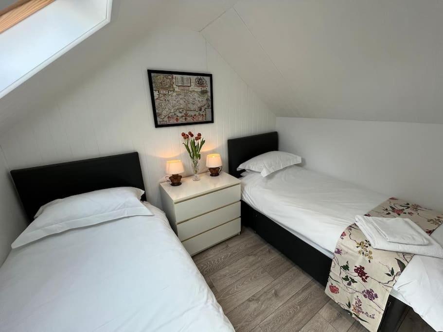 The Stable, Grove End Farm Apartment Petworth Exterior foto